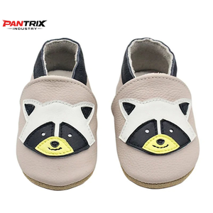 Zapatos de Cuero para Bebé con Logotipo Personalizado, Suela Suave, Primeros Pasos para Bebés y Niños Pequeños, Calzado Infantil Cómodo, Transpirable y Antideslizante - Product Image 3