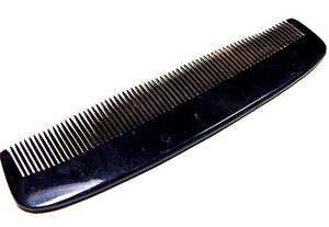 Peine de Cuerno de Búfalo Pulido con Dientes Finos, Portátil, Ecológico, Hecho a Mano, Artesanía Moderna, Color Natural de Cuerno, FAIZA CRAFT - Product Image 6