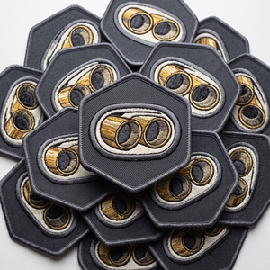 Fournisseur de patchs brodés pour suspensions coilover, appliques de vérins de suspension diamantés, badges de course Merrow - Product Image 6