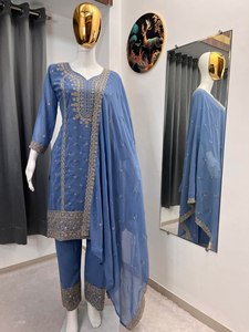 Salwar Kameez con Bordado Estilo Pakistaní Más Vendido, con Dupatta, Disponible para Pedidos al Por Mayor - Product Image 2