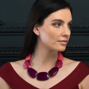 Collier en résine de haute qualité, poli, design moderne, fait main, perles en résine époxy naturelle, bijoux fantaisie personnalisés - Product Image 5