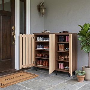 Meuble à chaussures moderne 25_0016 à 4 niveaux avec portes à lattes verticales, organisateur d'entrée respirant, rangement autoportant - Product Image 1