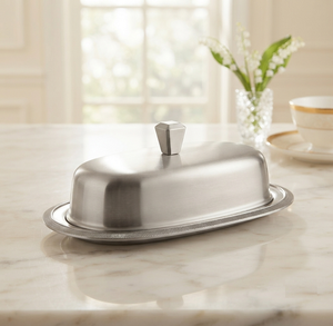 Vaisselle en argent poli, becquet à beurre sur mesure avec couvercle, articles de table en métal pour les fêtes - Product Image 1
