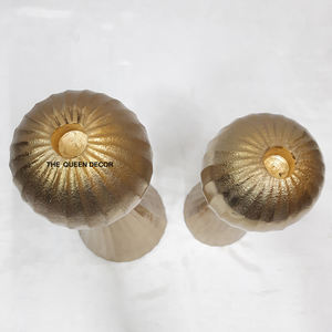 เชิงเทียนโลหะชุบทองรูปดอกไม้ ดีไซน์หรูหราทันสมัย เหมาะสำหรับตกแต่งบ้าน งานแต่งงาน หรือโต๊ะอาหาร - Product Image 6