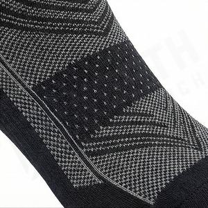 Calcetines Deportivos Personalizados con Base Acolchada Tipo Toalla, Calcetines Deportivos Transpirables de Alto Rendimiento para Entrenamiento y Gimnasio, Color Personalizado - Product Image 5