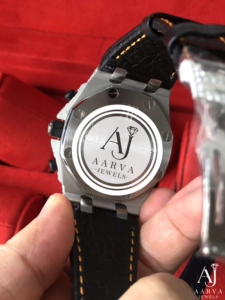 AARVA JEWELS นาฬิกาโครโนกราฟประดับเพชรสำหรับผู้ชาย 43 มม. คริสตัลแซฟไฟร์ อะนาล็อก ตัวเรือนสแตนเลส สายยาง - Product Image 5