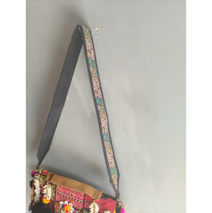 Bolso bandolera de algodón étnico bohemio con decoración de borlas, correa para el hombro, bolso de uso diario para mujer, regalo para ella - Product Image 4