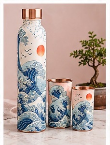 Juego de 3 Botellas de Cobre Puro Hechas a Mano con Diseño de Paisaje Solar, Vajilla Ayurvédica, Venta al Por Mayor - Product Image 2