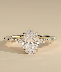 Bague de fiançailles de luxe en or jaune pour femme, diamant de laboratoire ovale de 1 carat, qualité supérieure, certification IGI, clarté VS-VVS - Product Image 1