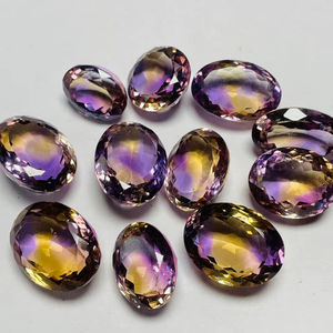 อเมทรินธรรมชาติทรงรี น้ำหนัก 110.02 กะรัต คุณภาพดีเยี่ยม พร้อมประกายเงางามและสีสวยงาม เหมาะสำหรับการขัดเจียรและตกแต่งอย่างสมบูรณ์แบบ - Product Image 4