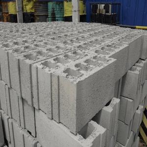 Blocs de béton de qualité supérieure, livraison rapide disponible, achetez maintenant, matériau durable, abordable et résistant pour votre construction - Product Image 3