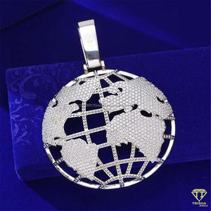 Pendentif Streetwear World avec diamant cultivé en laboratoire et argent 925, design de collier personnalisé - Product Image 5