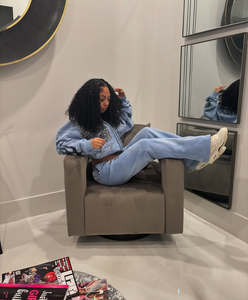 ชุดวอร์ม2ชิ้นสำหรับผู้หญิงเสื้อฮู้ดและกางเกงขาบาน420gsm ซักด้วยกรดสีแทนพิมพ์ลายโลโก้ตามสั่งแบบวินเทจ - Product Image 2