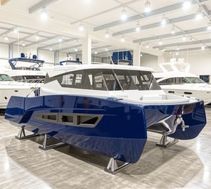 Catamarán Deportivo Personalizado UBI 11512 de 11.6m, 12 Pasajeros, Yate de Aluminio Soldado, Motor Fuera de Borda de 300HP, para Turismo, Pesca y Ríos - Product Image 1