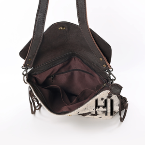 Sac bandoulière en cuir de vachette tanné végétal Hairon avec fermeture éclair, gravures à la main motif tournesol, pompons en daim de vache - Product Image 4