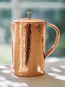 Pichet en cuivre martelé fait main avec couvercle et ensemble de gobelets assortis pour les fêtes en plein air, carafe en cuivre métallique - Product Image 4