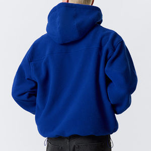 Sweat à capuche mi-zippé doublé en polaire Sherpa bleu, 100 % coton écologique, coupe classique pour l'automne et les tenues décontractées - Product Image 4
