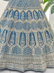 Lehenga Choli Nupcial Indio, Traje Tradicional para Boda, Material de Red con Diseño de Mariposa, Bordado con Lentejuelas, Interior de Satén, Cancan - Product Image 5