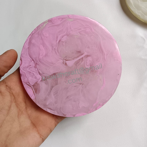 Juego de Mesa y Jarrones de Resina Clásica Hechos a Mano, Posavasos de Color Rojo de Alta Calidad y Base con Remolino Acuático con Juego de 4 Tazas Redondas de 4 Pulgadas - Product Image 4