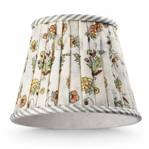 Pantallas de Lámpara de Algodón con Estampado Floral Amarillo Jazmín, Hechas a Mano en India, Decoración de Interiores de Lujo - Product Image 1