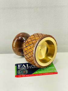 Nouveauté : Brûleur à Bakhoor en bois naturel artisanal avec forme métallique, encens traditionnel en bois de santal de Falak World Export - Product Image 2