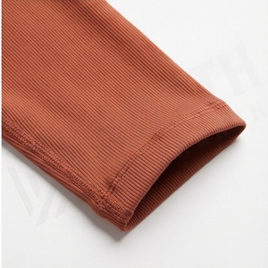 Ensemble de yoga pour femmes, design élégant, vêtements de sport pour femmes, vêtements de sport pour la salle de sport, vêtements de fitness, vêtements de sport athlétiques, vêtements d'entraînement, vêtements d'exercice - Product Image 6