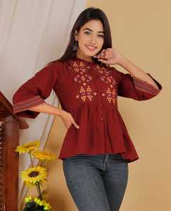 Túnica Peplum Étnica Casual de Diseñador para Mujer, Color Granate Premium, Bordada, con Corte Acampanado y Mangas Elegantes - Product Image 1