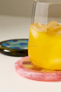Sous-verres en bois à fleurs naturelles transparentes, sous-verres à thé en résine époxy, sous-verres personnalisés à fleurs séchées par Fashion Craft India - Product Image 4