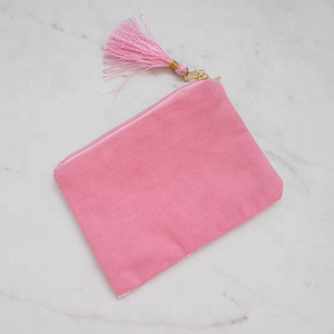 Sac à main FAIZA CRAFT rose perlé en forme de fraise, pochette rectangulaire brodée avec chaîne argentée, fait main - Product Image 3
