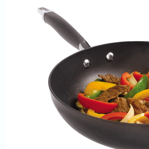 Wok antiadherente resistente a los arañazos para una cocción segura, liberación de alimentos sin esfuerzo y durabilidad prolongada en cocinas domésticas con mucho movimiento. - Product Image 6