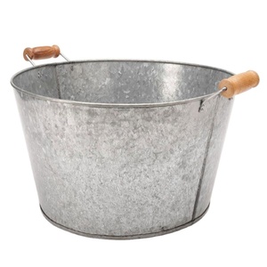 Cubos de hierro galvanizado al por mayor, cubetas metálicas vintage para servir bebidas con asas de madera para bar, a precio competitivo. - Product Image 1
