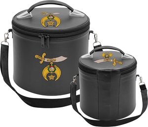 Étui de luxe pour fez maçonnique Shriner en cuir noir – Double emblèmes brodés (avant et dessus) avec bandoulière - Product Image 2