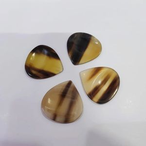 Púas de Guitarra Hechas a Mano con Cuerno de Búfalo, Textura Natural, Plectro Suave para Guitarra Acústica y Eléctrica, OEM, ODM, Exportación - Product Image 5