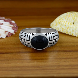 Bague Chevalière Vintage en Argent Sterling 925 avec Onyx Noir Naturel Sertie en Cabochon – Bijoux en Gros - Product Image 4