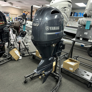 Yamaha F90LB2 2025, 90HP, Edición Especial Blanco Perla - Product Image 5