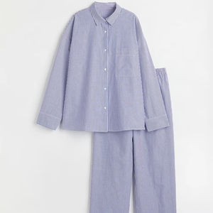 Peignoir de nuit professionnel en satin mat, personnalisable avec logo, vêtement de détente haut de gamme pour la vente en gros - Product Image 6