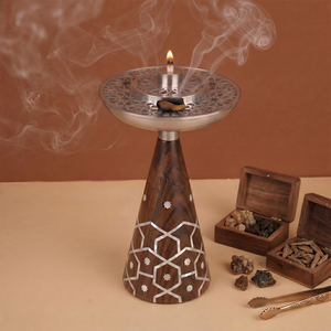 Quemador de Bakhoor de Madera con Base Cónica de Madera Lisa y Plato Superior con Arabescos de Acero. Elegante Porta Incienso Árabe de Oud para Aromatizar el Hogar - Product Image 6