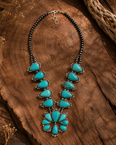 Collier en turquoise style Squash Blossom, fait main, style bohème western, collier statement massif en turquoise pour cowgirl du sud-ouest - Product Image 3