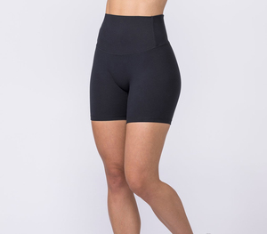 Shorts de compression noirs unis taille haute pour femme, respirants, tricotés, coupe sportive, taille élastique, style classique - Product Image 3