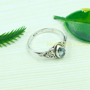 แหวนบลูโทแพซเงินแท้ 925 แหวนพลอยสีน้ำเงิน แหวนดีไซน์ทำมือ แหวนสัญญาสำหรับเธอ ของขวัญบลูโทแพซ เครื่องประดับสำหรับผู้หญิง - Product Image 2