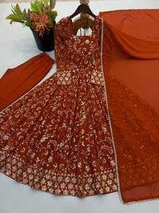 Salwar Kameez brodé orange pour femmes, robe traditionnelle en faux georgette et ensemble 3 pièces avec travail de broderie en sequins - Product Image 3