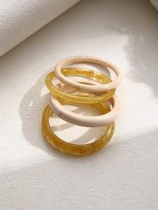 Pulseras de acrílico para mujer, pulseras gruesas de resina acrílica irregular, conjunto de brazaletes geométricos de moda. - Product Image 2