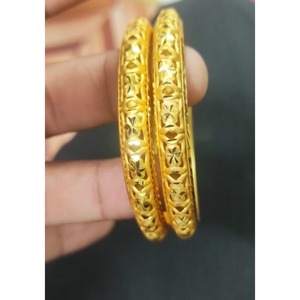 Classic Slim Gold Plated Bangle <b>Bracelet</b> <b>Set</b> Fine Engraved Pattern Metal Jewelry for Women Lightweight Daily and Ethnic Wear - Product Image 4