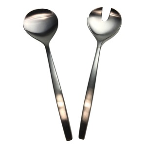 Ensemble de cuillères à salade en acier inoxydable de qualité supérieure pour une présentation de table de luxe avec poignée ergonomique et finition polie miroir - Product Image 4