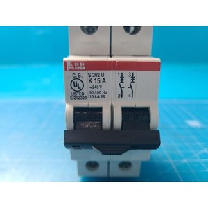 Disjoncteur miniature ABB S200 Série S202U K15A, utilisé comme pièce détachée pour équipement semi-conducteur d'époque - Product Image 2