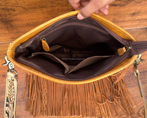 Nouveau sac à bandoulière à franges en cuir fabriqué à la main pour femmes sac à bandoulière en cuir de vachette de haute qualité surdimensionné fabriqué sur mesure - Product Image 6