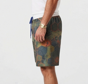 Shorts de sport en molleton pour hommes, 100 % polyester, taille mi-haute avec cordon de serrage, coupe ample, sublimation, pour la course à pied - Product Image 4