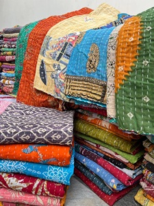 Wholesale Handmade Indian Vintage Kantha <b>Quilt</b> Blanket Reversible Cotton Bedspread Assorted Bohemian Patchwork Throw <b>Bedding</b> Hom - Product Image 4
