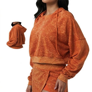 Conjunto Deportivo de Dos Piezas para Mujer, Falda de Tenis y Top con Capucha, Ropa Deportiva Transpirable, Elástica en Cuatro Direcciones, Personalizable, Otoño - Product Image 6