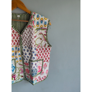 Chaleco acolchado con estampado floral para mujer, reversible, sin mangas, para usar como prenda exterior, regalo para ella. - Product Image 3